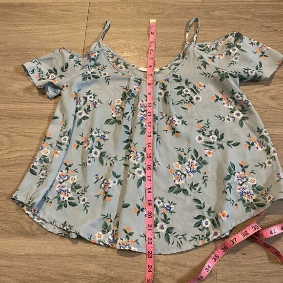 Lush blue spring floral cold shoulder cropped blouse size XS - Picture 4 of 7